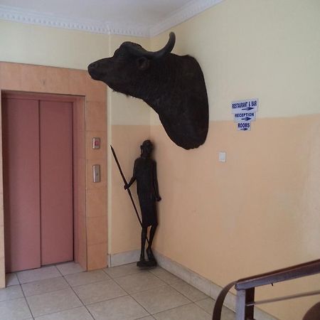 Arusha Tourist Inn Hotel ภายนอก รูปภาพ