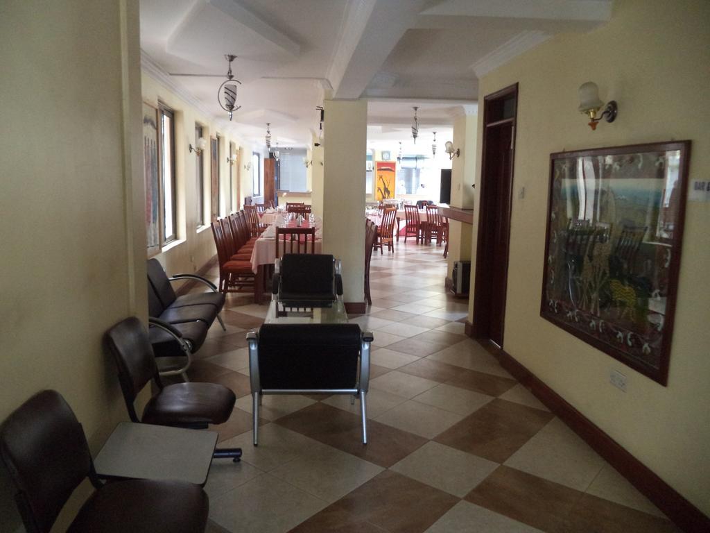 Arusha Tourist Inn Hotel ภายนอก รูปภาพ