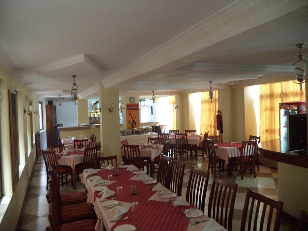 Arusha Tourist Inn Hotel ภายนอก รูปภาพ